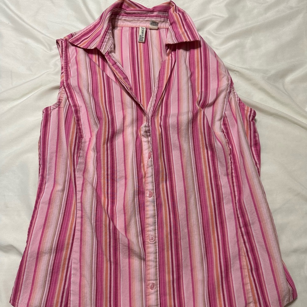 St. John’s bay stretch button up shirt
